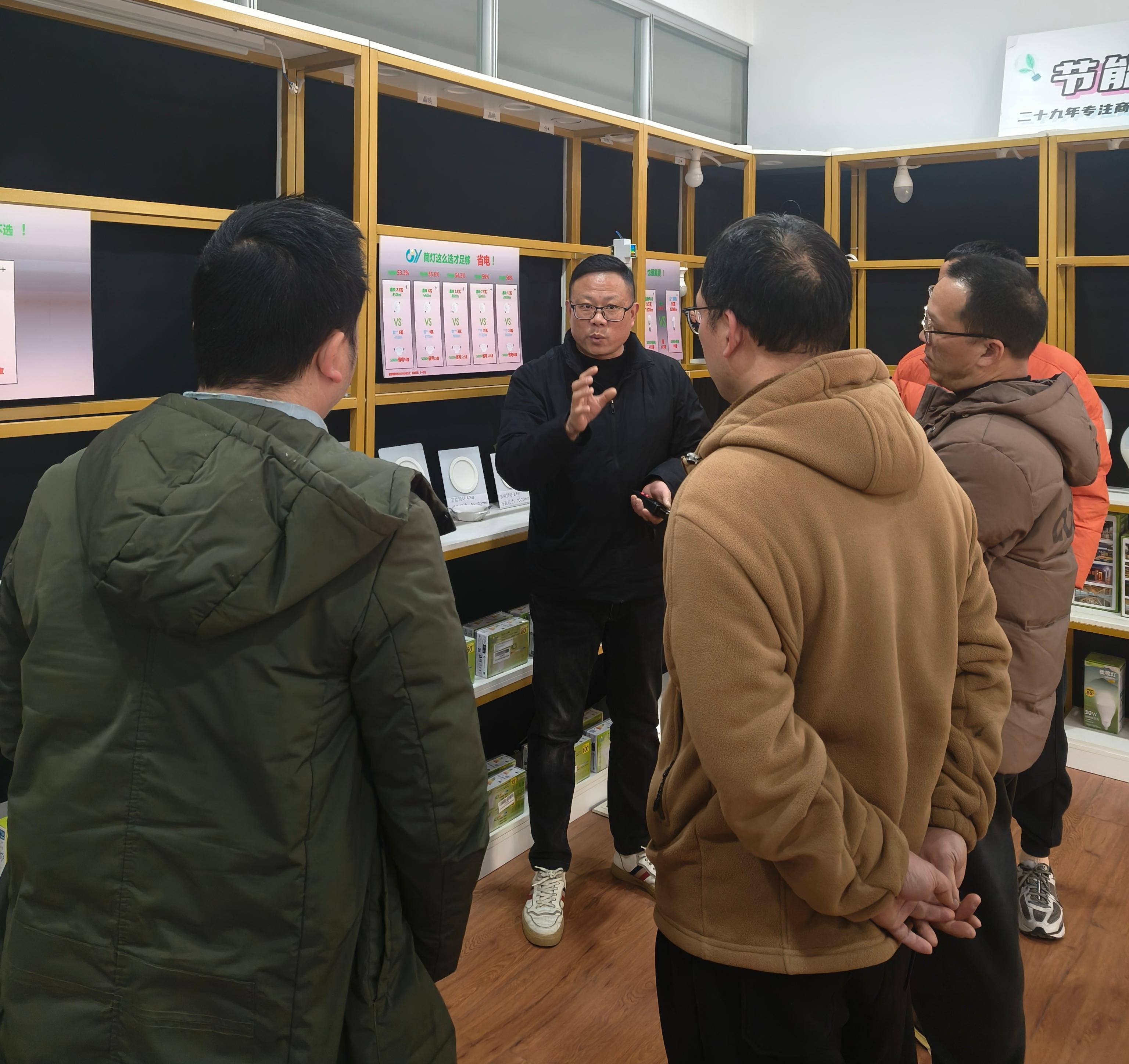 晶映停车场节能照明合作 晶映停车场节能照明合作