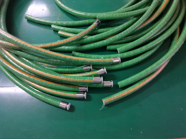 保證冰塊質(zhì)量UPE橡膠化學(xué)化工管行業(yè)口碑良好,UPE橡膠化學(xué)化工管