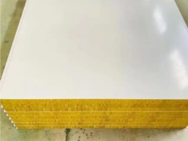 靖江防水節能隔熱夾芯板哪里買