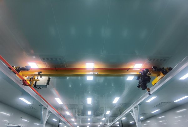 1T低凈空型電動(dòng)單梁橋式起重機(jī)