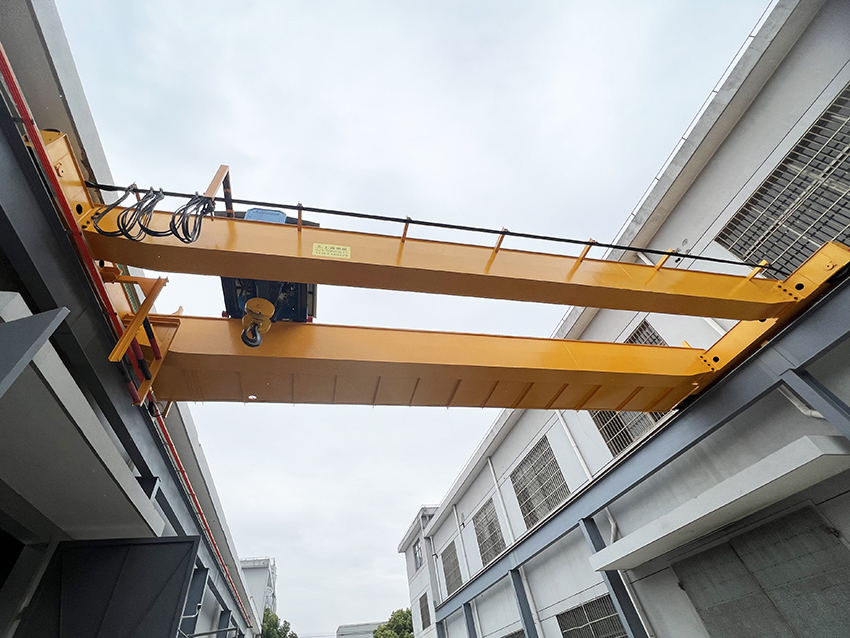 LH20T電動葫蘆雙梁起重機(jī)