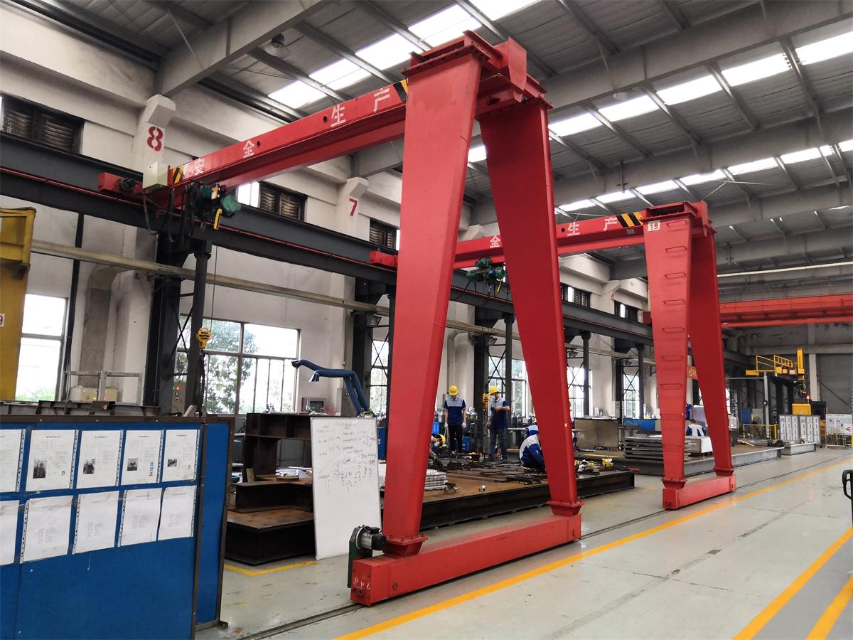 BMH型電動(dòng)葫蘆半門式起重機(jī)