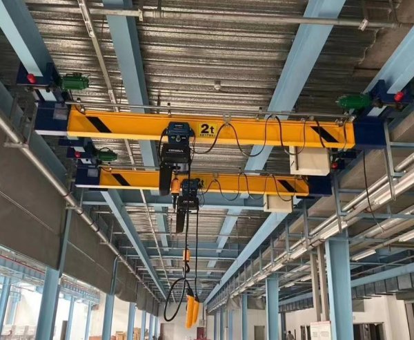 LX型電動(dòng)單梁懸掛起重機(jī)