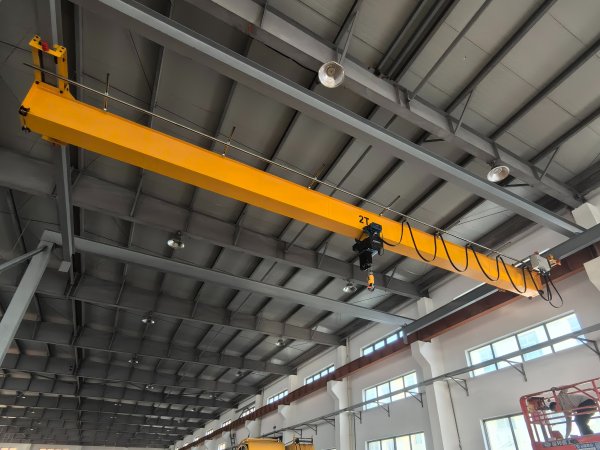 LX型歐式電動單梁懸掛起重機