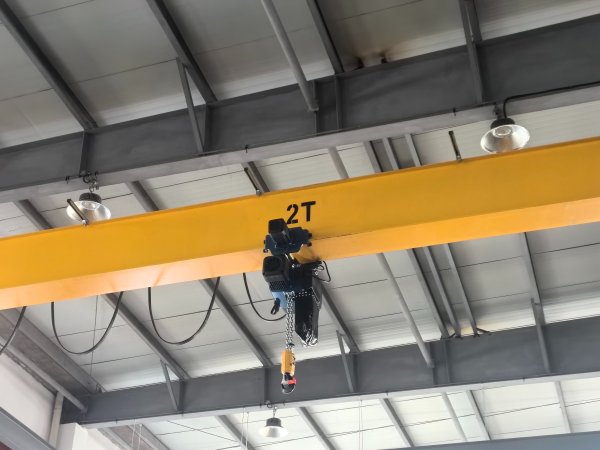 LX型歐式電動(dòng)單梁懸掛起重機(jī)