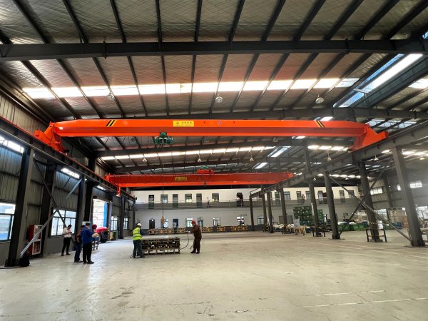 LD型5T電動單梁橋式起重機