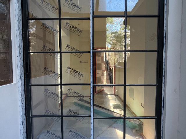 成都多巴胺色系推拉門供應(yīng)廠家 抱誠守真 成都玖米兔門窗供應(yīng)