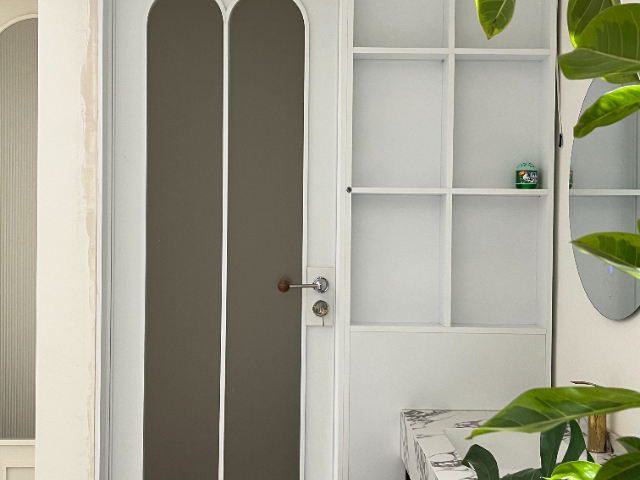 成都復(fù)古風(fēng)平開門廠家現(xiàn)貨 歡迎咨詢 成都玖米兔門窗供應(yīng)