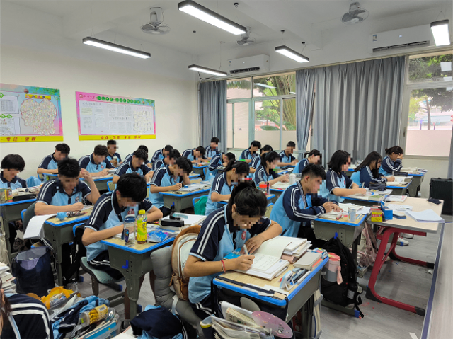 佛山全日制藝文沖刺班學(xué)費(fèi)大概多少錢