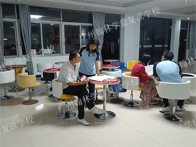 佛山全日制春季高考复读学校学费要多少