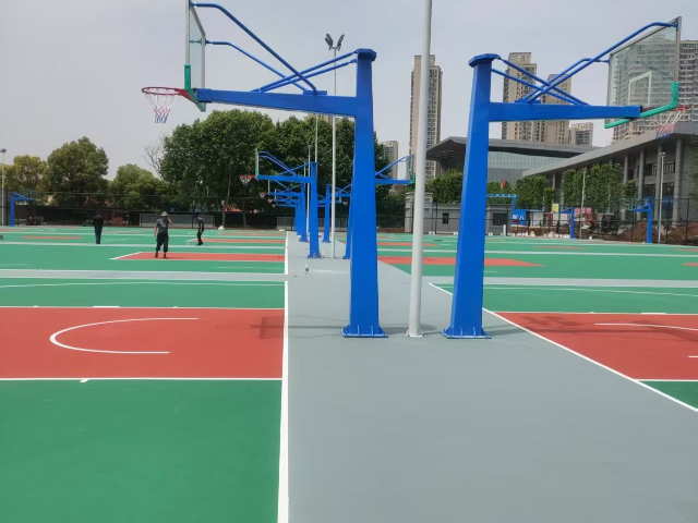 江西自结纹塑胶篮球场在线询价,塑胶篮球场