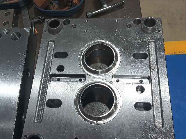 吉林多功能保温杯加工批发