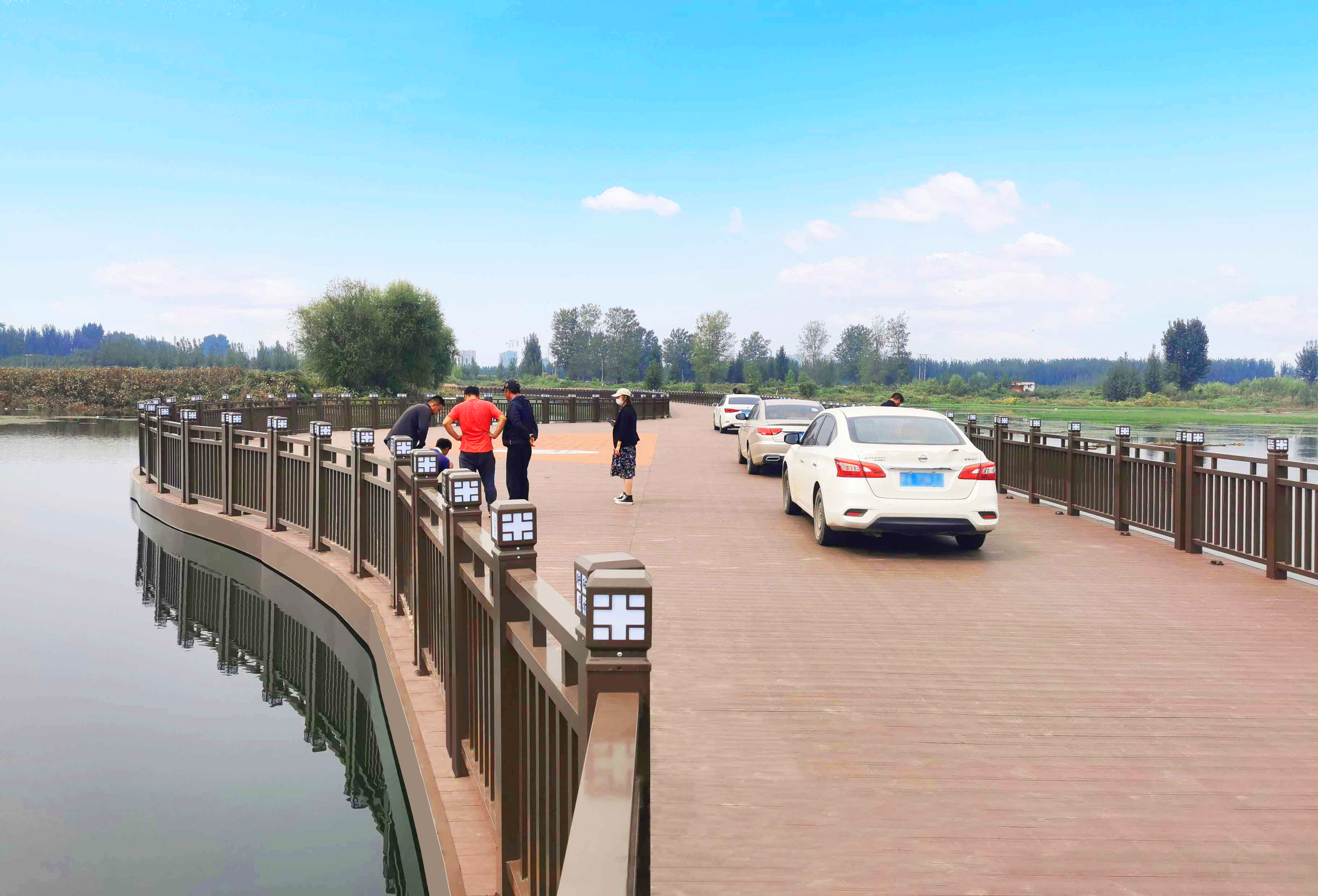 國內首座采煤塌陷區1.5公里大型車行文化浮橋