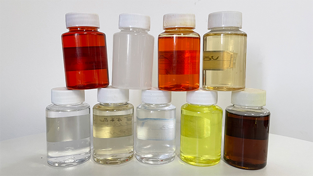 汽車車門鉸鏈潤滑油使用方法