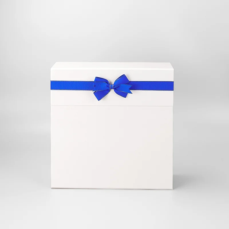 Customized folding gift box
