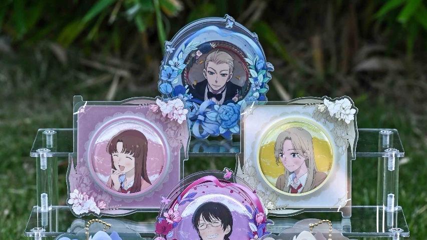 个性化亚克力立牌厂家直供,亚克力立牌