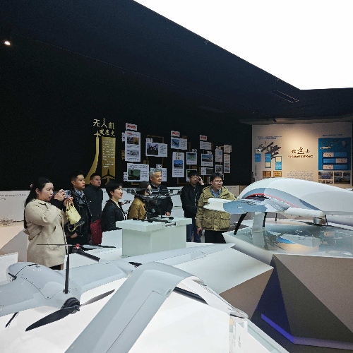 上海立信會計金融學(xué)院蒞臨輔雅智能考察交流