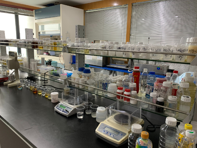 浙江本地硅油優(yōu)點 浙江一洲化學科技供應