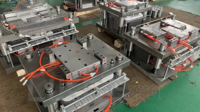 山東有皺鋁箔餐盒模具廠家直銷