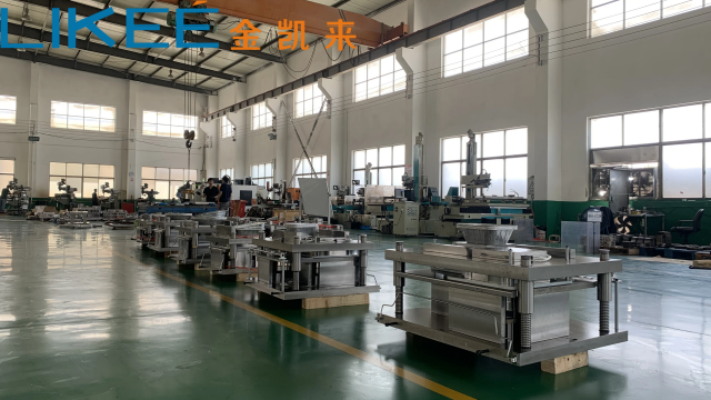 江西無(wú)皺鋁箔餐盒模具生產(chǎn) 值得信賴 上海金凱來(lái)機(jī)械模具供應(yīng)