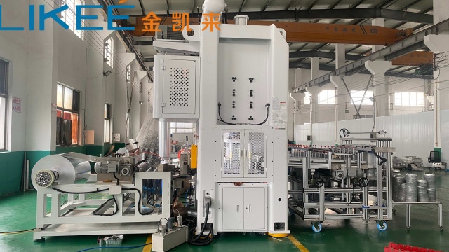 广东冲压铝箔餐盒机器直销 真诚推荐 上海金凯来机械模具供应