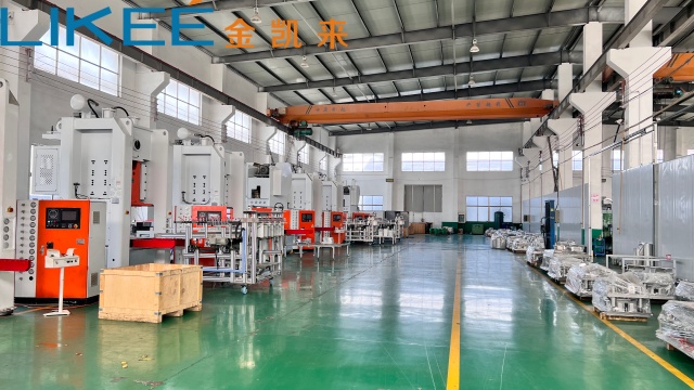 异形铝箔餐盒机器加工 推荐咨询 上海金凯来机械模具供应