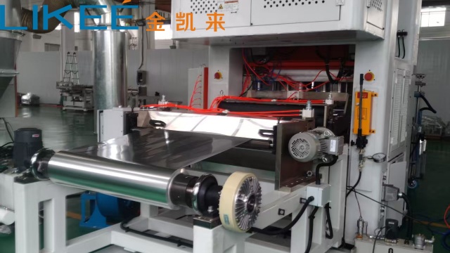 浙江心形鋁箔餐盒機器生產線 歡迎咨詢 上海金凱來機械模具供應