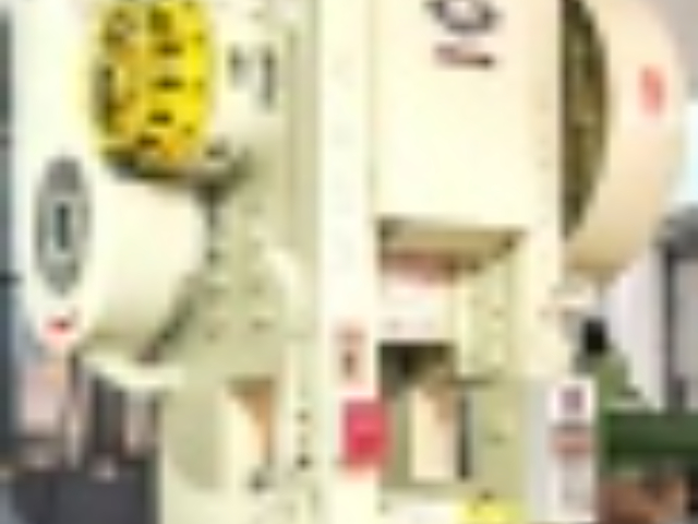 江蘇機械HKM3-630T高速精密熱模鍛壓力機供應(yīng)商 來電咨詢 江蘇領(lǐng)興工業(yè)設(shè)備制造供應(yīng);