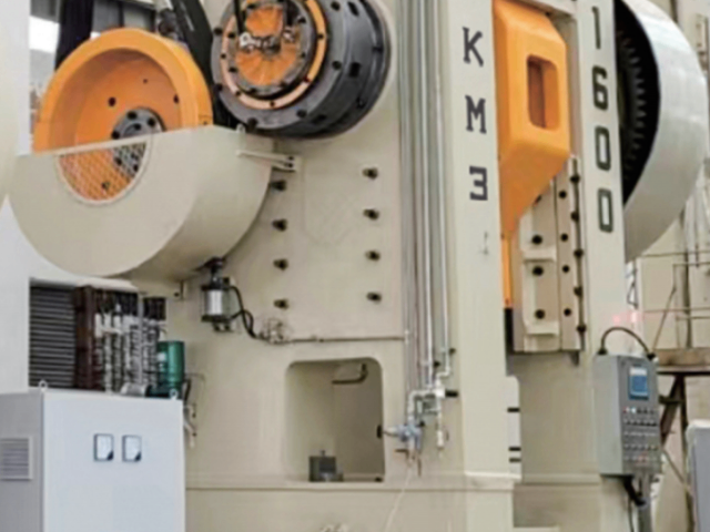 江蘇前蘇聯原廠二手熱模鍛壓力機多少錢 客戶至上 江蘇領興工業(yè)設備制造供應