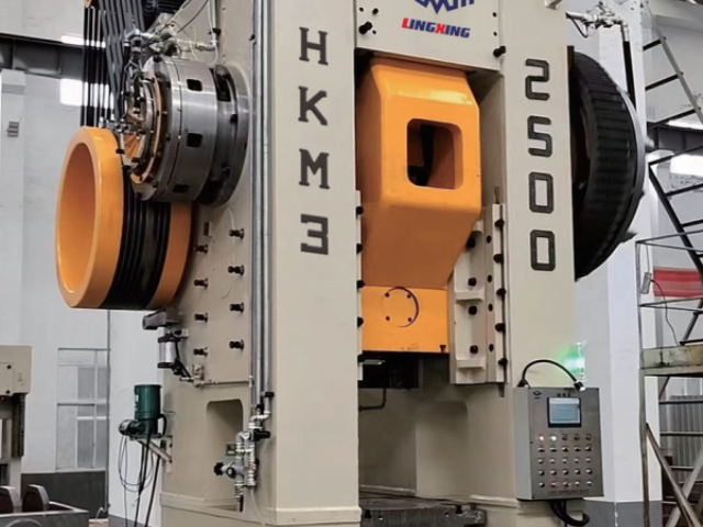 江蘇二手俄羅斯熱模鍛壓力機(jī)價格表 服務(wù)至上 江蘇領(lǐng)興工業(yè)設(shè)備制造供應(yīng)