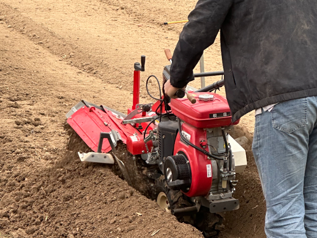 全國手扶式草莓起壟機器設備 一鍵查看 無錫悅田農業機械科技供應