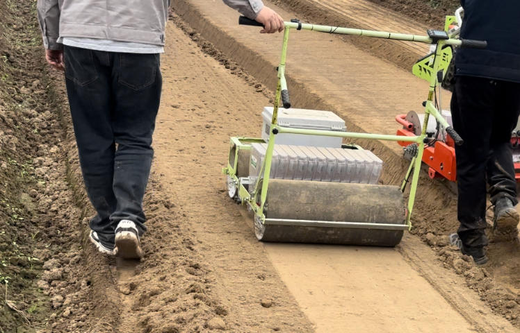 大陸操作方便的蔬菜播種機(jī)大全 一鍵查看 無(wú)錫悅田農(nóng)業(yè)機(jī)械科技供應(yīng)