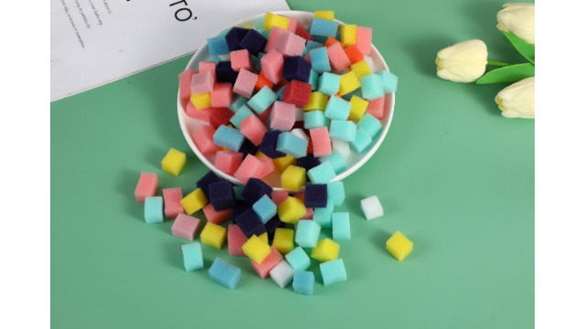 顆粒海綿：填充效果自然又舒適