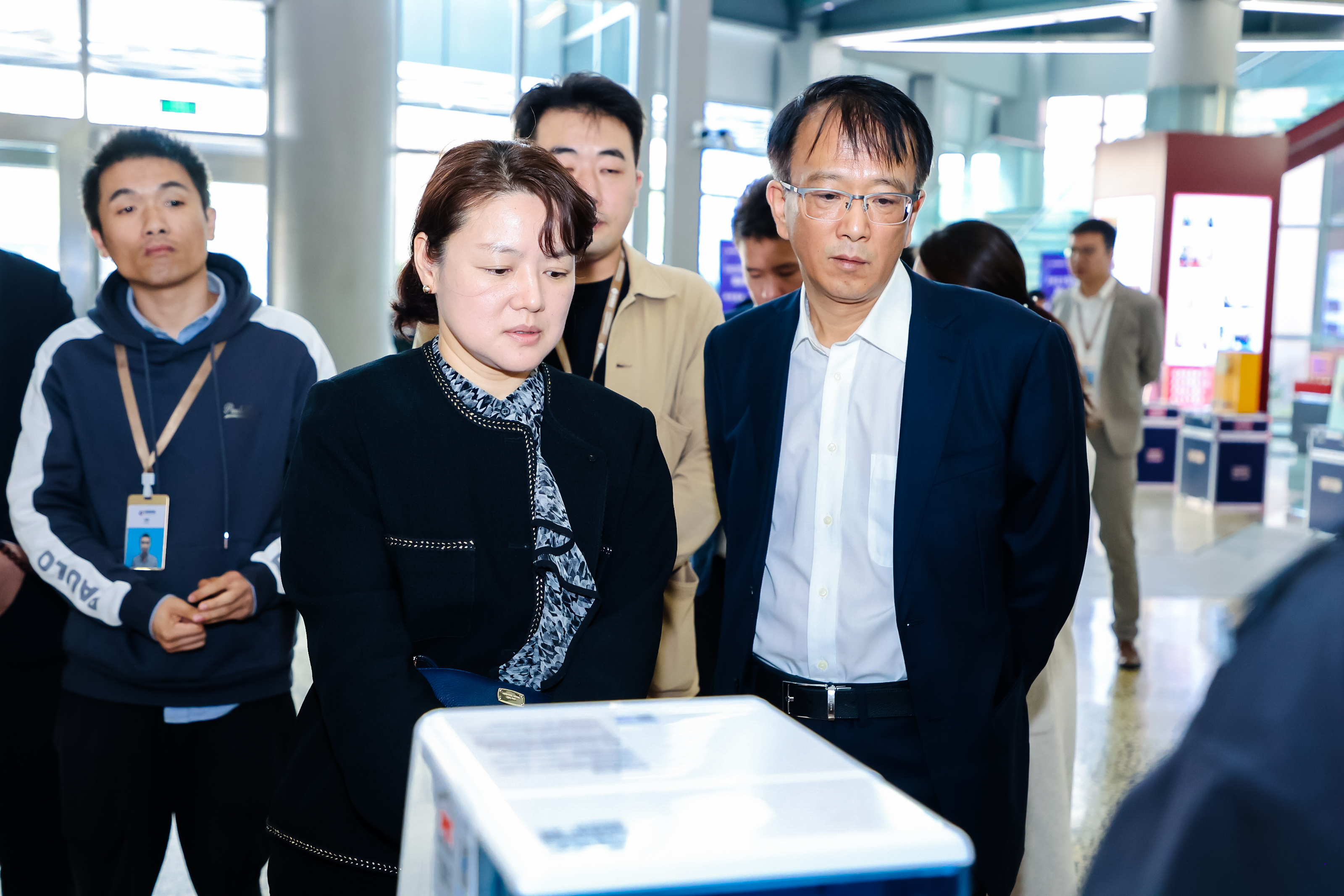 科創(chuàng)領(lǐng)航 智造未來｜上海納諾巴伯精彩亮相2023浦東新區(qū)科普集市暨流動(dòng)科技館