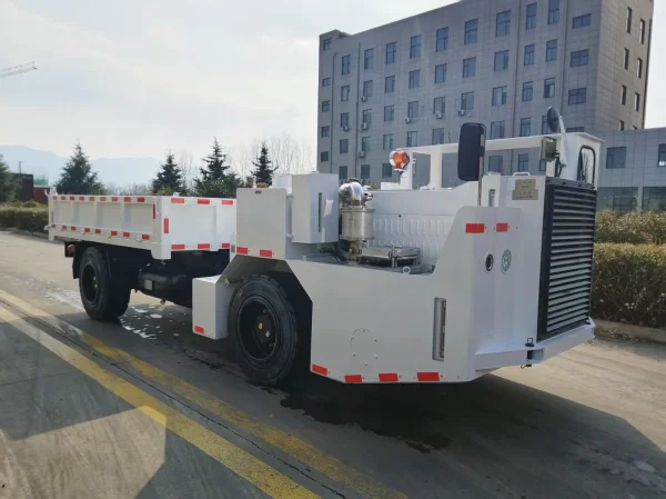 WCJ5E 防爆柴油机无轨胶轮车
