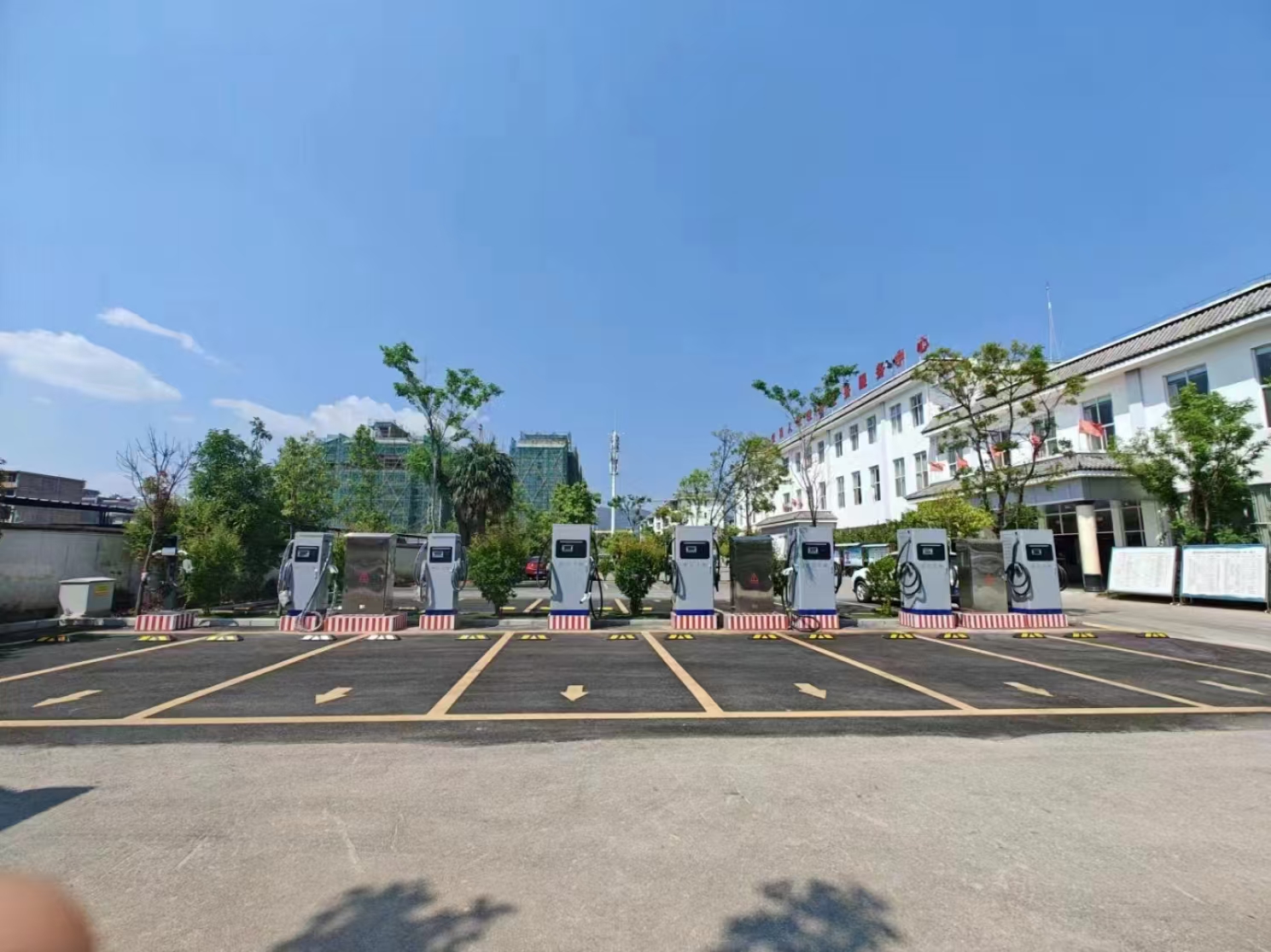 云南楚雄州姚安县城市停车场泰科项目