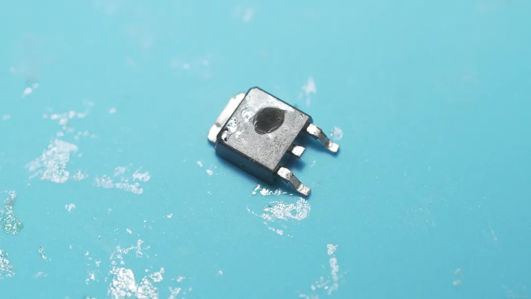 如何使用萬(wàn)用表來(lái)判斷MOS管的好壞？