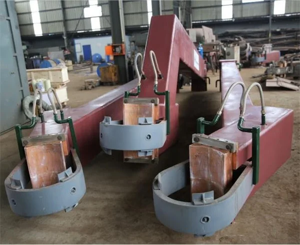 Power conducting arm