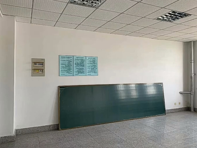 山東教學(xué)黑板定制 無錫優(yōu)雅辦公文教用品供應(yīng)