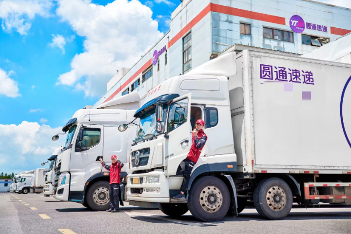 電視機(jī)電商云倉(cāng)打包