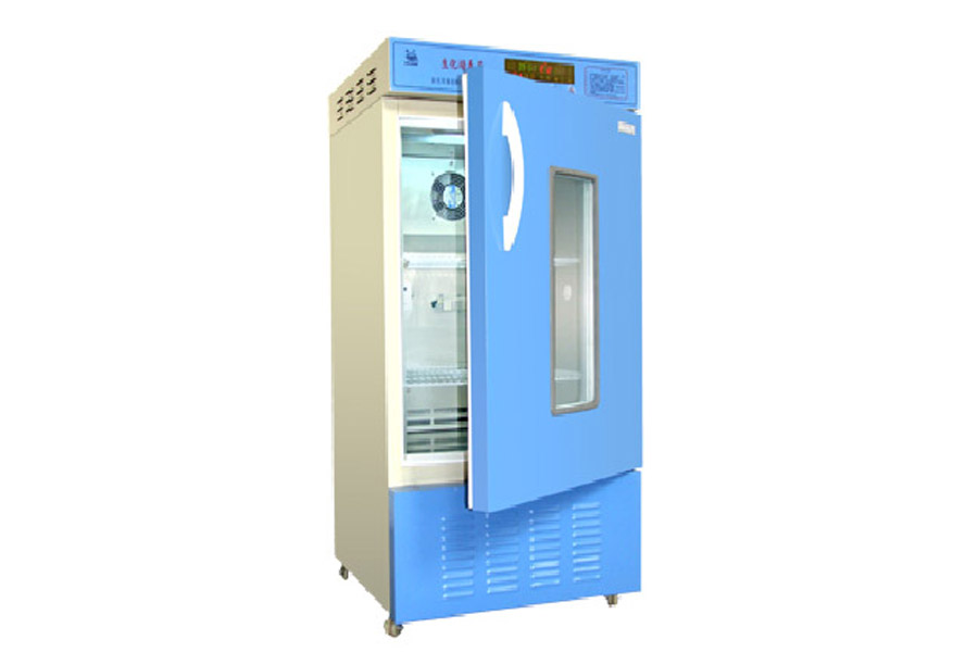 Incubator for water analysis