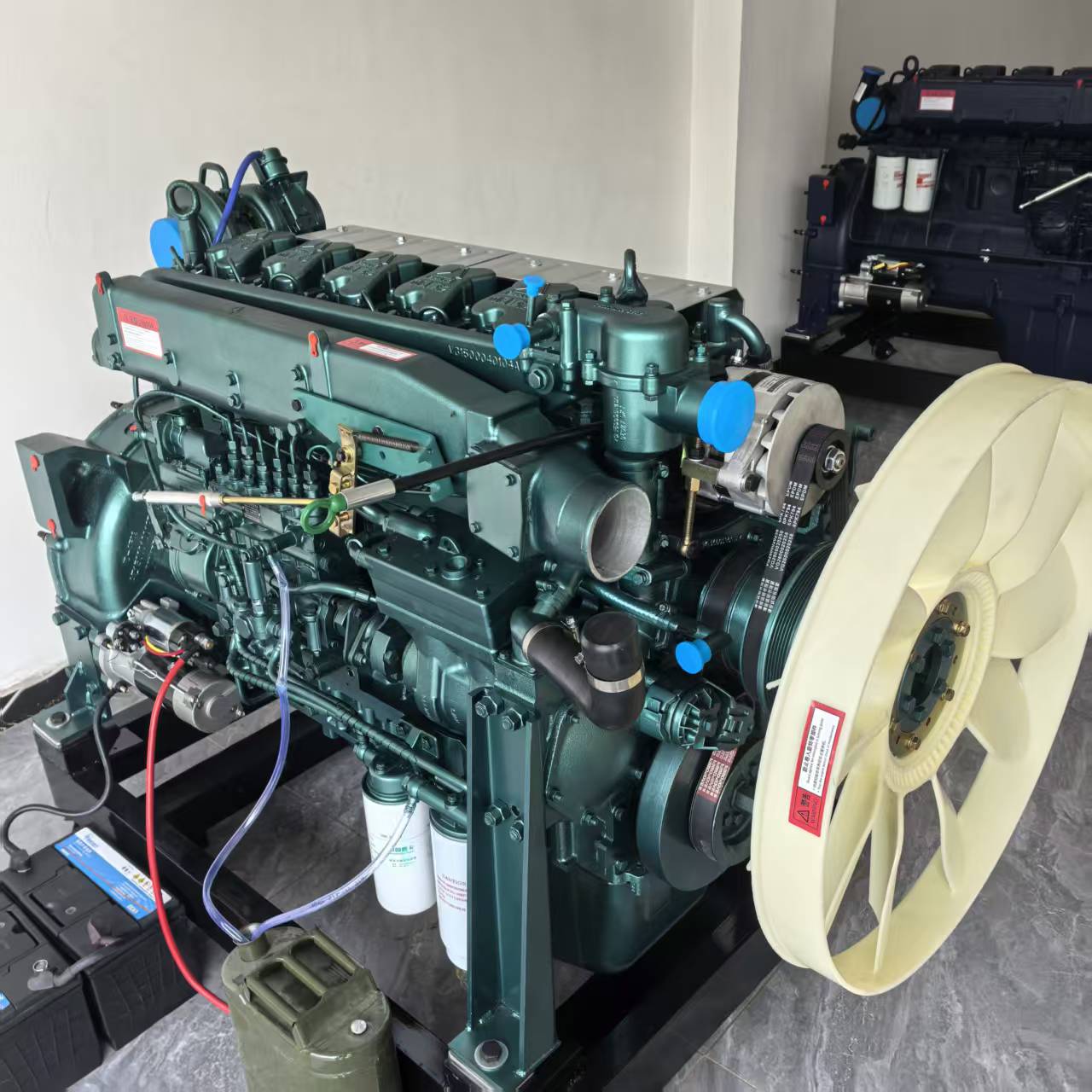 BD615 (266-371 HP) Motoru