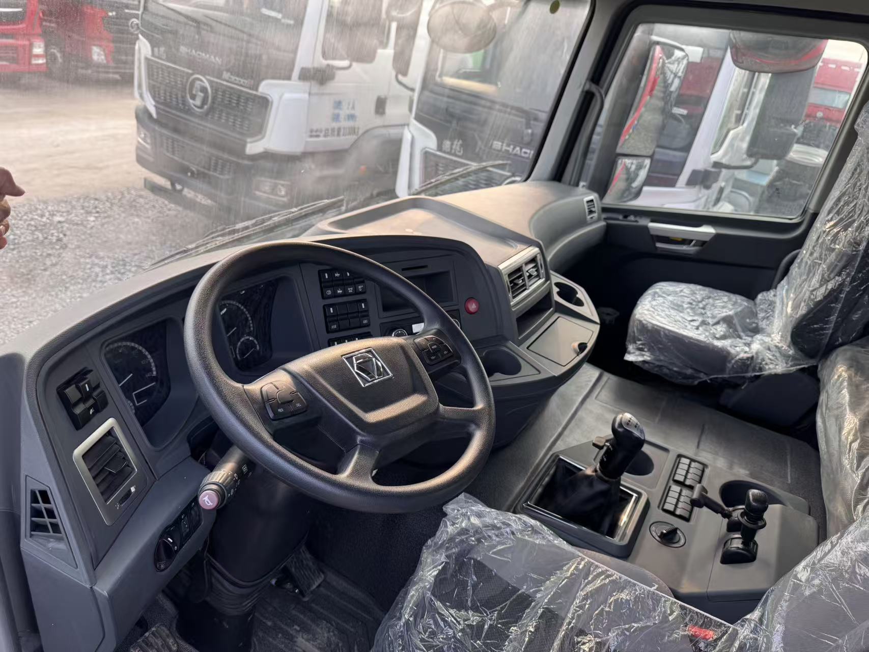 Hanfeng XCMG Tractor Head Hanfeng G7 — Durable Heavy Duty Truck
