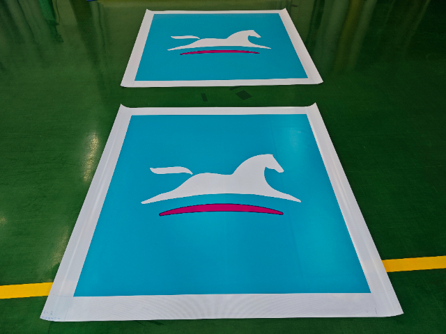 進口歐瑞飛不干膠燈箱貼膜標識材料 實力供應商 深圳市駿龍廣告器材供應;