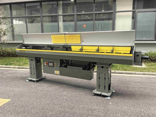 SD-51 大型油膜式自动棒材送料机 送料直径 8-48mm 送料长度3.0米