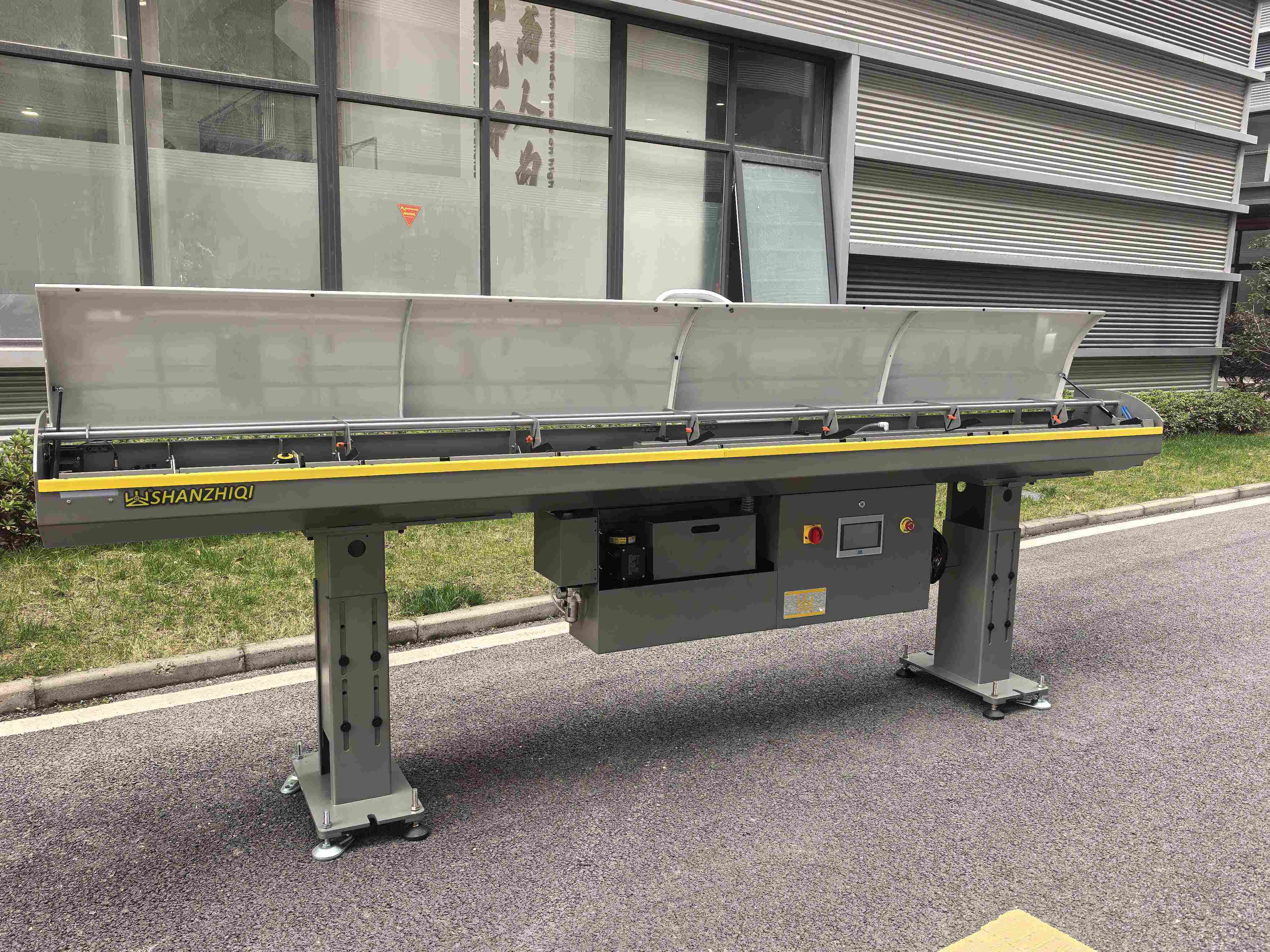 SG-32中型油膜式自动棒材送料机 送料直径5-32mm 送料长度2.5米与3.0米 两款   