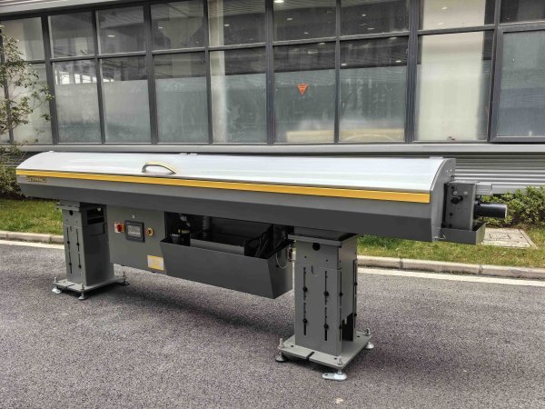 SD-51 大型油膜式自动棒材送料机 送料直径 8-48mm 送料长度3.0米