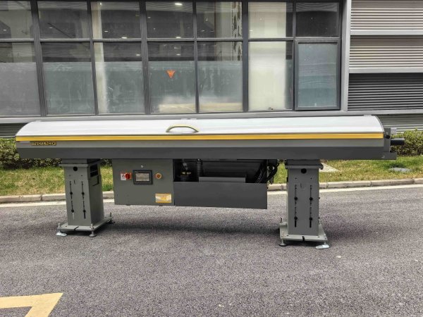 SD-42 自动油膜式送料机 送料直径5-40mm 送料长度3.0米与2.5米 两款 