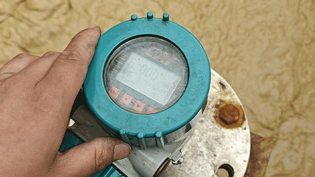 華毅澳峰雷達物位計生產(chǎn)廠家 耐腐蝕強干擾工業(yè)物位測量方案