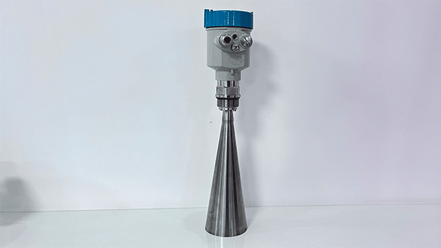 喇叭口雷达物位计